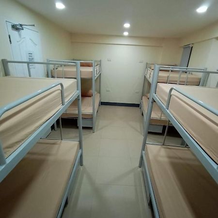 Snoozeph Hostel Manila Ngoại thất bức ảnh