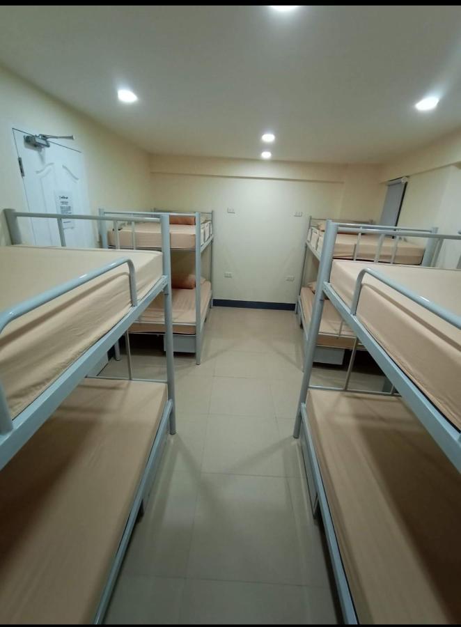 Snoozeph Hostel Manila Ngoại thất bức ảnh